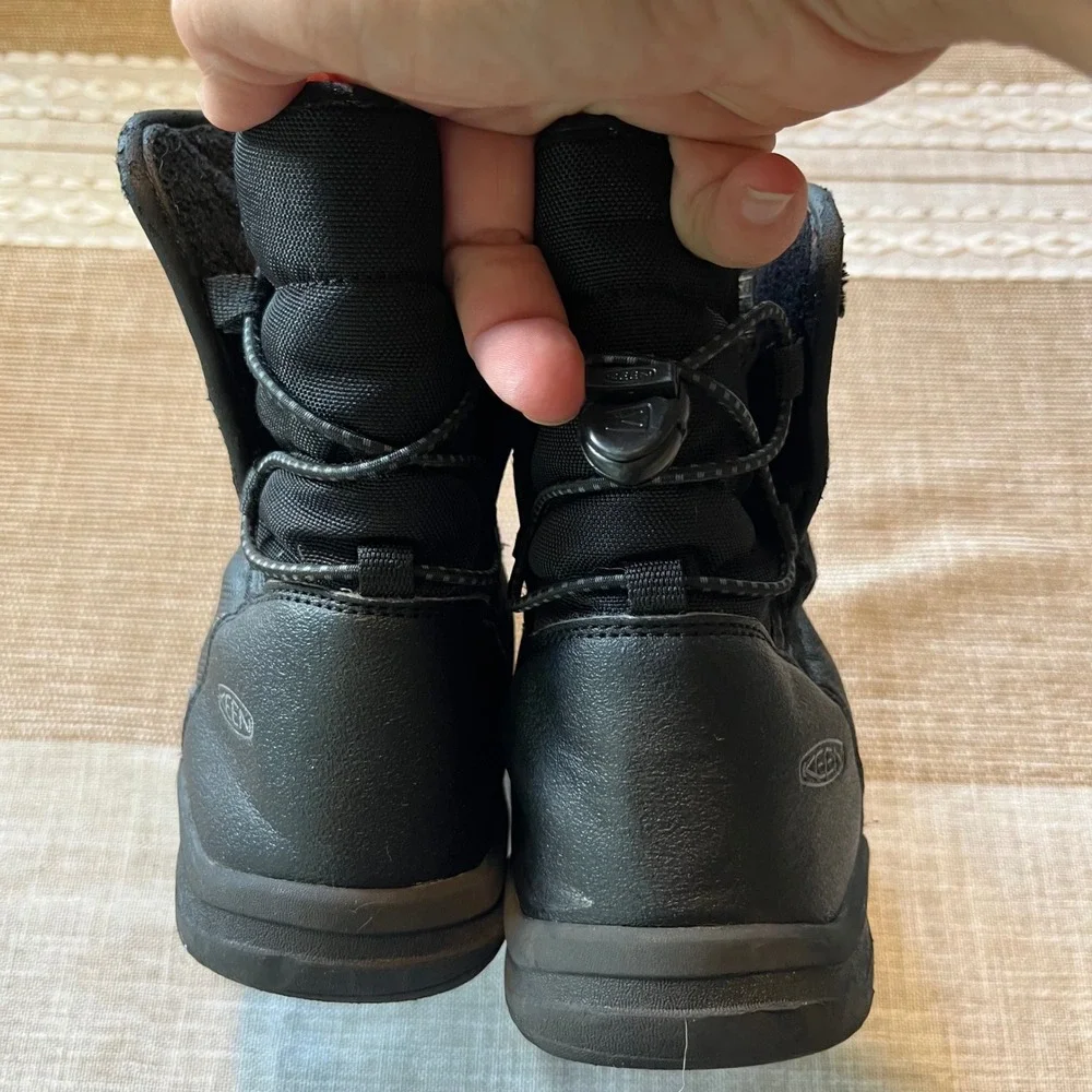 Keen Kootenay III Waterproof Winter Boots Black Insulated Kids Size 2 1027959